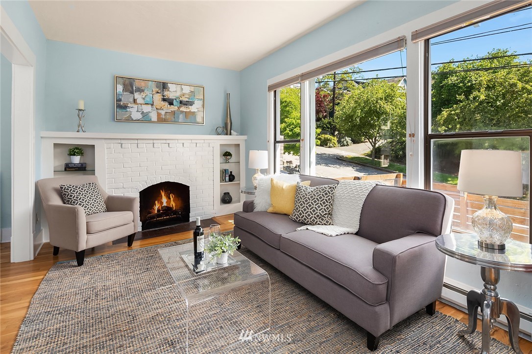 918 West Howe Street Seattle, WA 98119 - Photo 5 of 20 Gallery Image 5