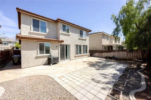 a house view with a outdoor space