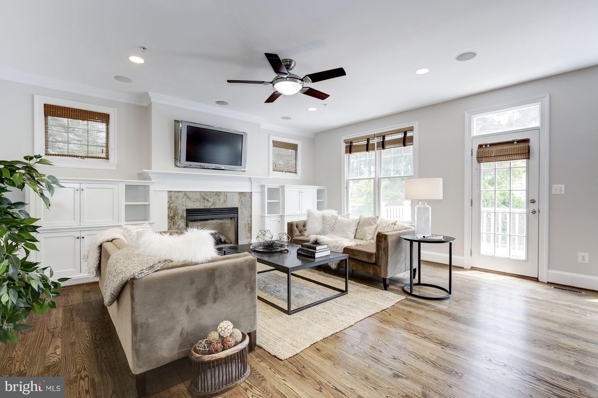 4616 Maple Avenue Bethesda, MD 20814 - Photo 2 of 30 Warm, inviting, 7BR home in the heart of Bethesda!