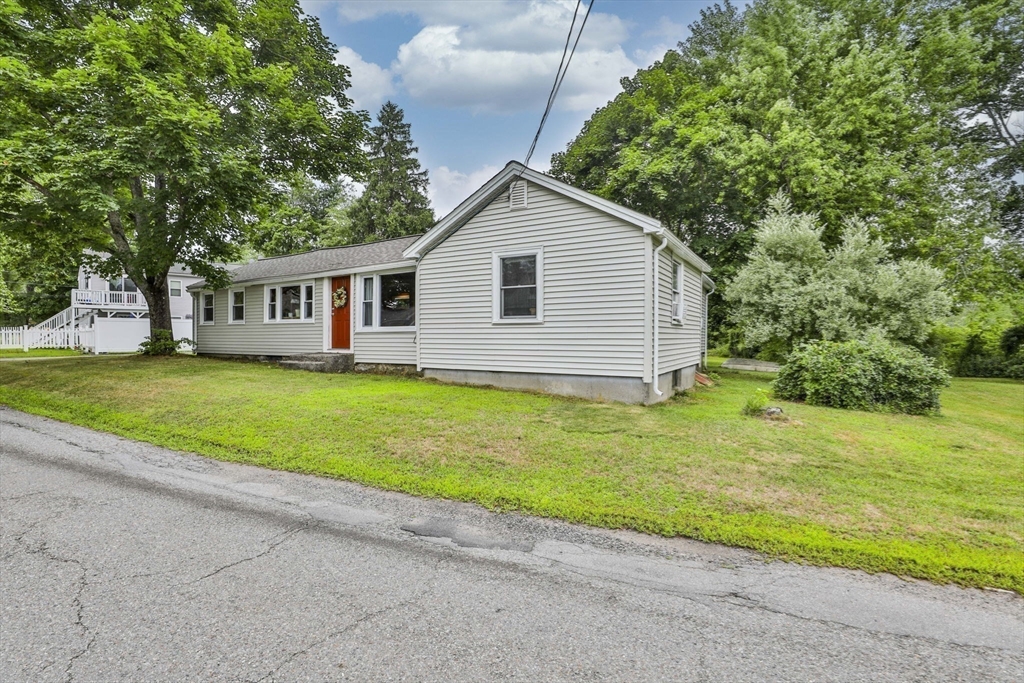 206 Snake Hill Road Ayer, MA 01432 - Photo 1 of 32 Gallery Image 1