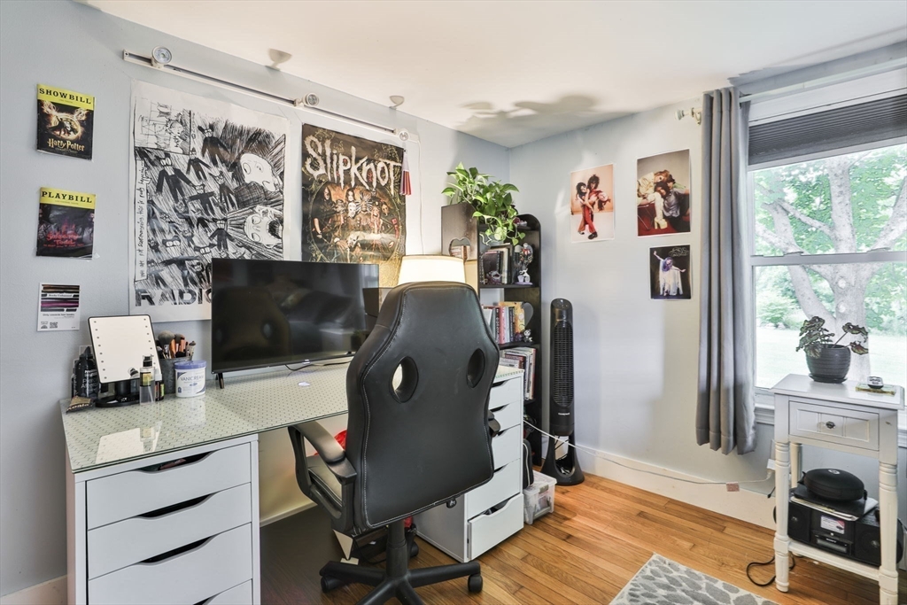 206 Snake Hill Road Ayer, MA 01432 - Photo 13 of 32 Gallery Image 13