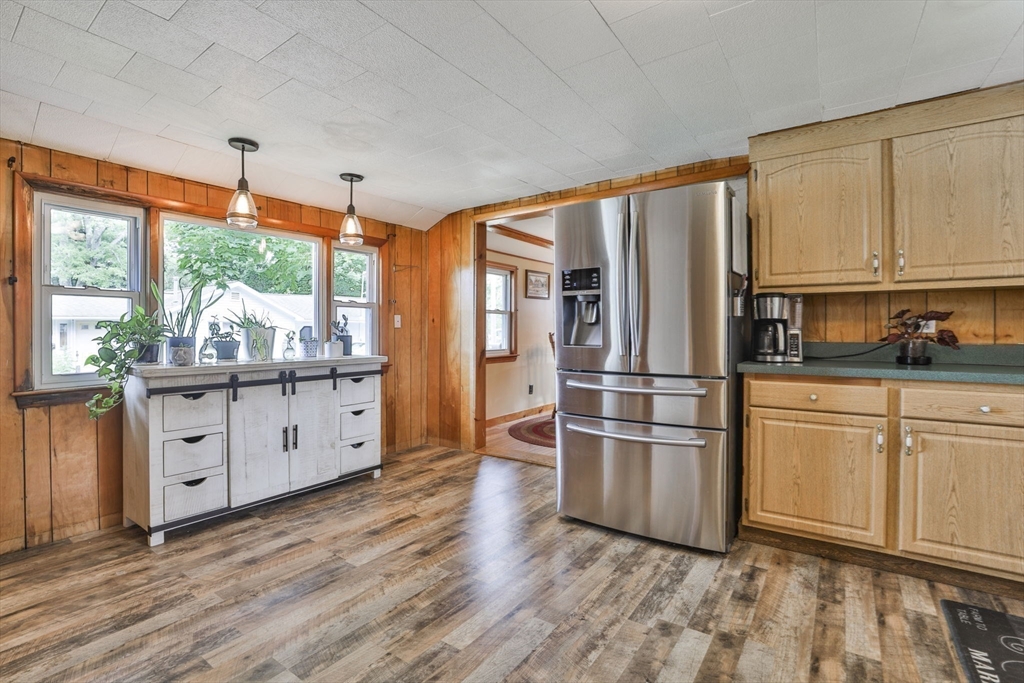 206 Snake Hill Road Ayer, MA 01432 - Photo 19 of 32 Gallery Image 19