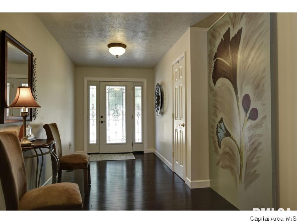 1824 MayField Road Chatham, IL 62629 - Photo 2 of 36 Gallery Image 2