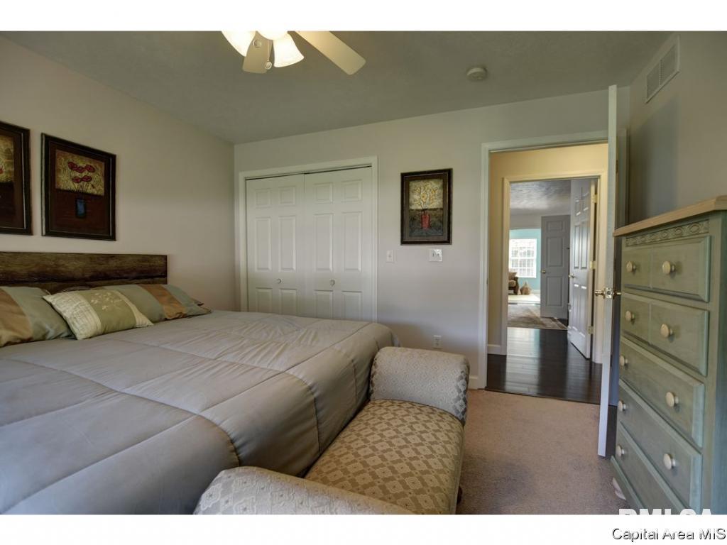 1824 MayField Road Chatham, IL 62629 - Photo 21 of 36 Gallery Image 21