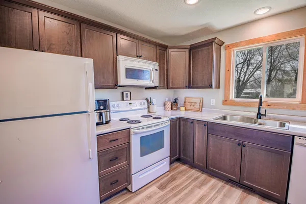 $1,850 | 1314 10th Street North, St. Cloud, MN 56303