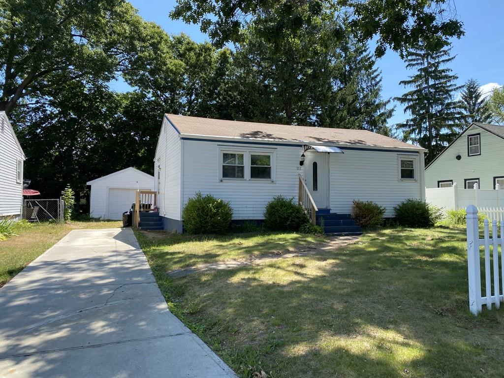 111 Lucerne Road Springfield, MA 01119 - Photo 2 of 6