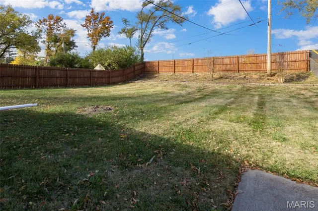 $300,000 | 8907 Grantway Drive, Crestwood, MO 63123