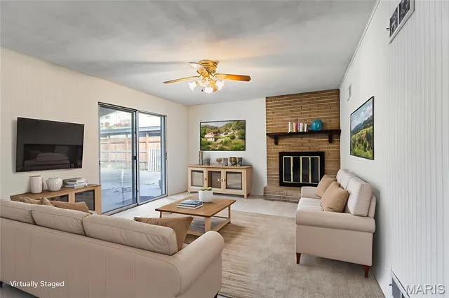 $300,000 | 8907 Grantway Drive, Crestwood, MO 63123