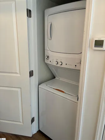 $167,900 | 2530 East North Street, Unit 9J, Greenville, SC 29615