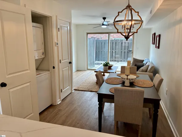 $167,900 | 2530 East North Street, Unit 9J, Greenville, SC 29615
