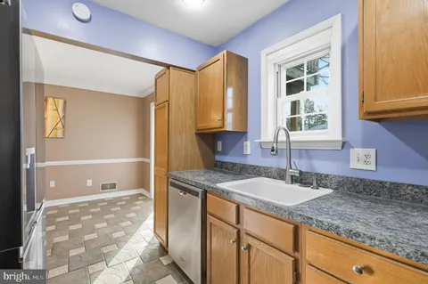 $285,000 | 159 East Green Valley Circle, Newark, DE 19711