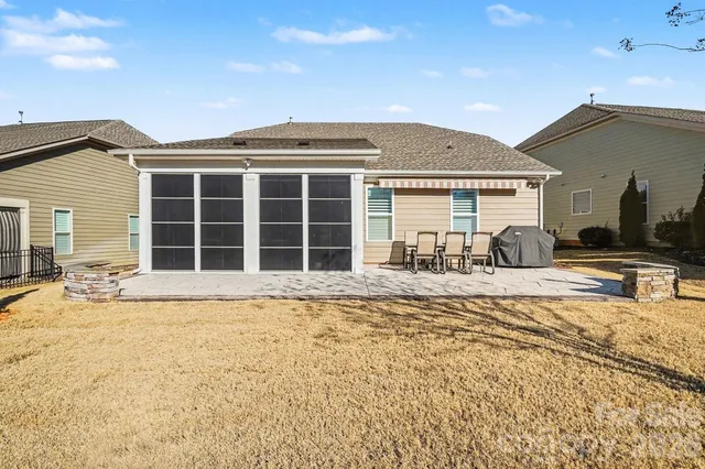 $600,000 | 8407 Festival Way, Charlotte, NC 28215