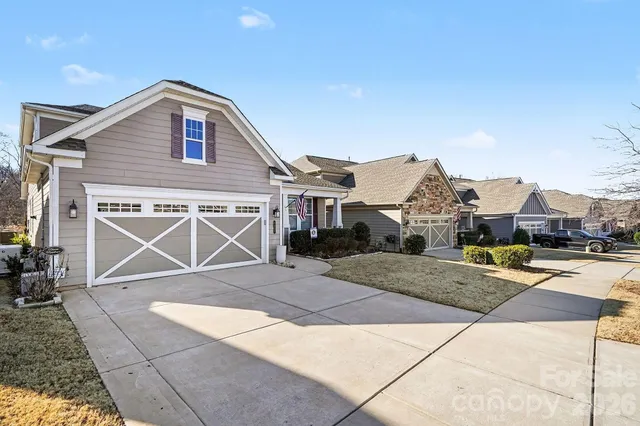 a view of house with a outdoor space