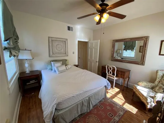 $1,600 | 7530 St Charles Avenue, Unit H, New Orleans, LA 70118