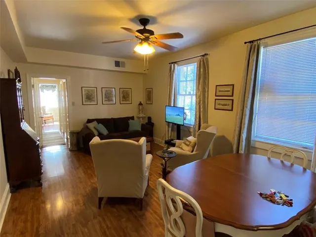 $1,600 | 7530 St Charles Avenue, Unit H, New Orleans, LA 70118