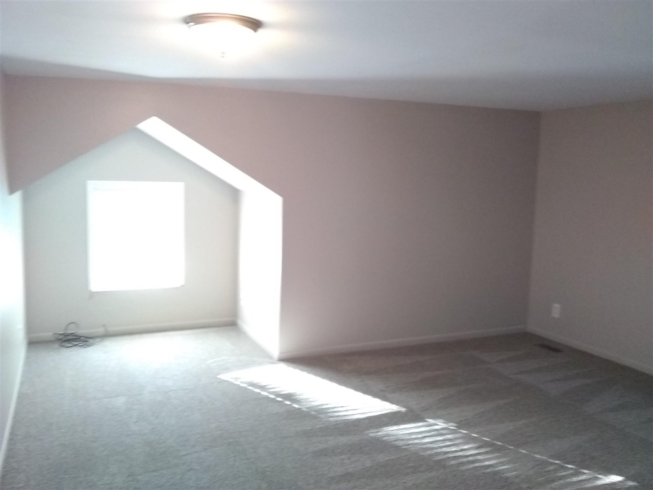 3209 East Pierson Road Flint, MI 48506 - Photo 11 of 20 50057092-10.JPG