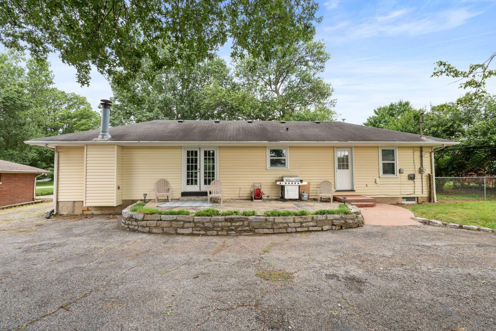 573 Cane Run Road Lexington, KY 40505 - Photo 49 of 56 F2002041