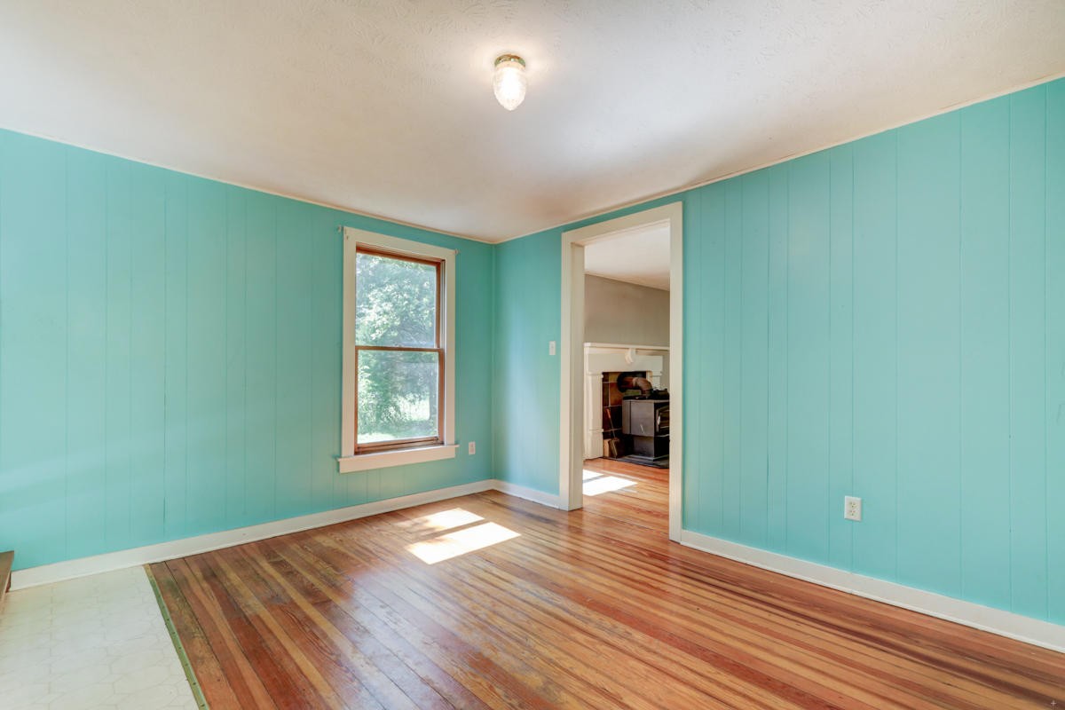 3318 Old Raccoon Valley Drive Heiskell, TN 37754 - Photo 10 of 29