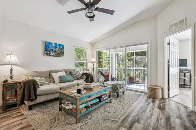 $299,000 | 1627 Hammocks Avenue, Lutz, FL 33549