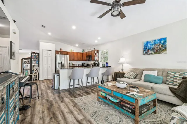 $299,000 | 1627 Hammocks Avenue, Lutz, FL 33549