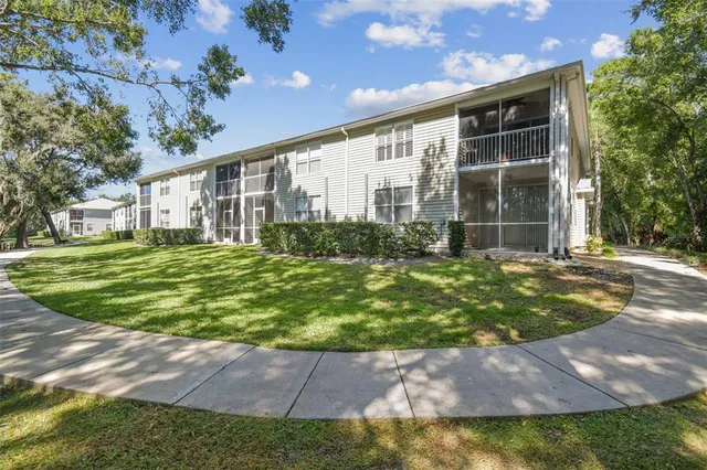 $299,000 | 1627 Hammocks Avenue, Lutz, FL 33549