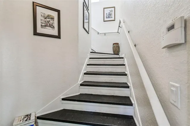 $299,000 | 1627 Hammocks Avenue, Lutz, FL 33549