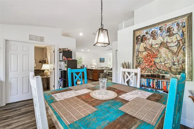 $299,000 | 1627 Hammocks Avenue, Lutz, FL 33549