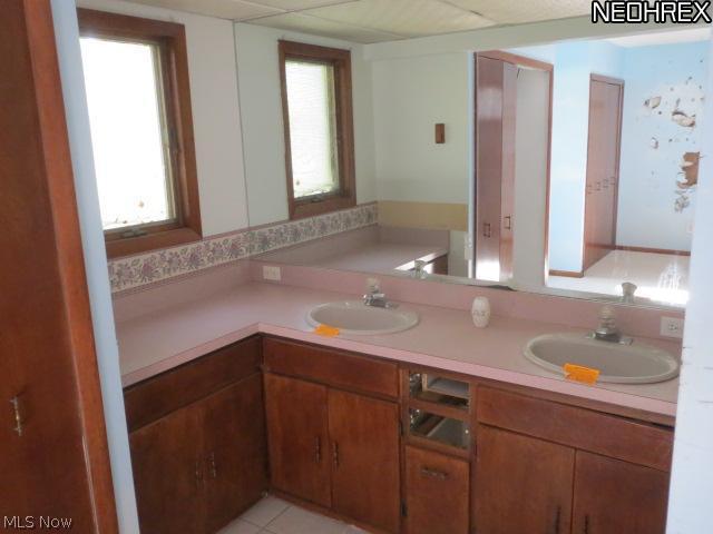 12975 Huffman Road Cleveland, OH 44130 - Photo 11 of 15 Gallery Image 11