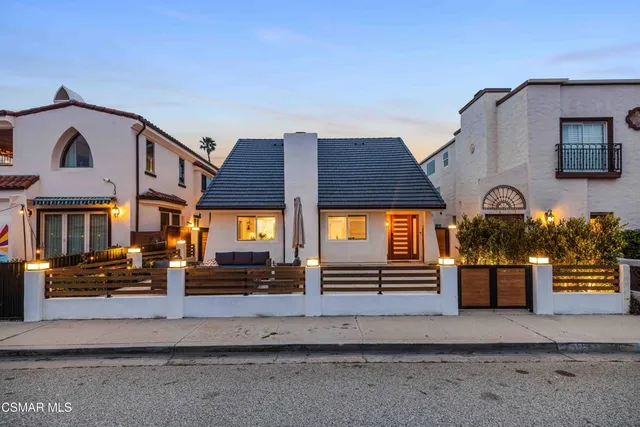 $1,599,000 | 5113 Whitecap Street, Oxnard, CA 93035