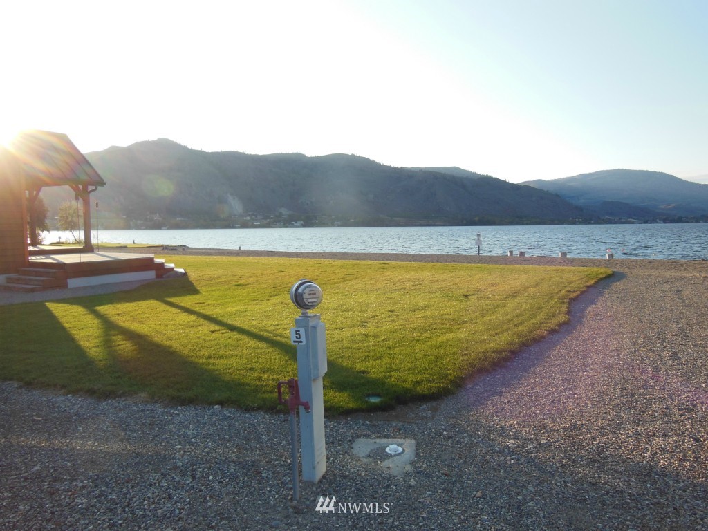 17 Oro Beach Road, Unit 4 37 Oroville, WA 98844 - Photo 2 of 12