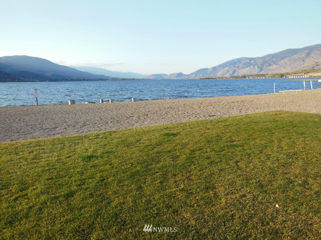 17 Oro Beach Road, Unit 4 37 Oroville, WA 98844 - Photo 3 of 12