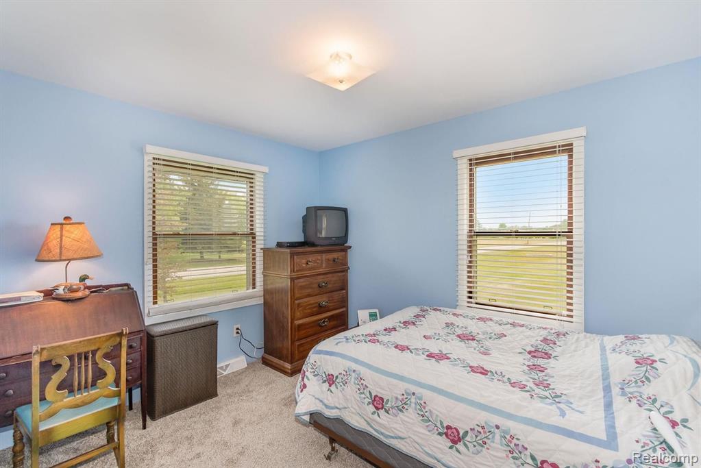 5660 Rattle Run Road St. Clair, MI 48079 - Photo 11 of 40