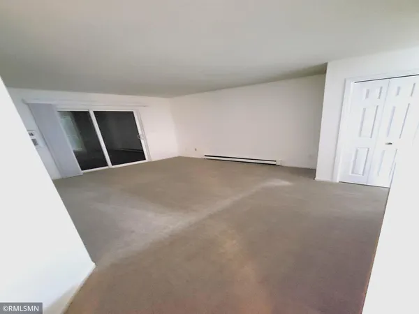 $1,050 | 530 Spring Street, Unit B1, Somerset, WI 54025