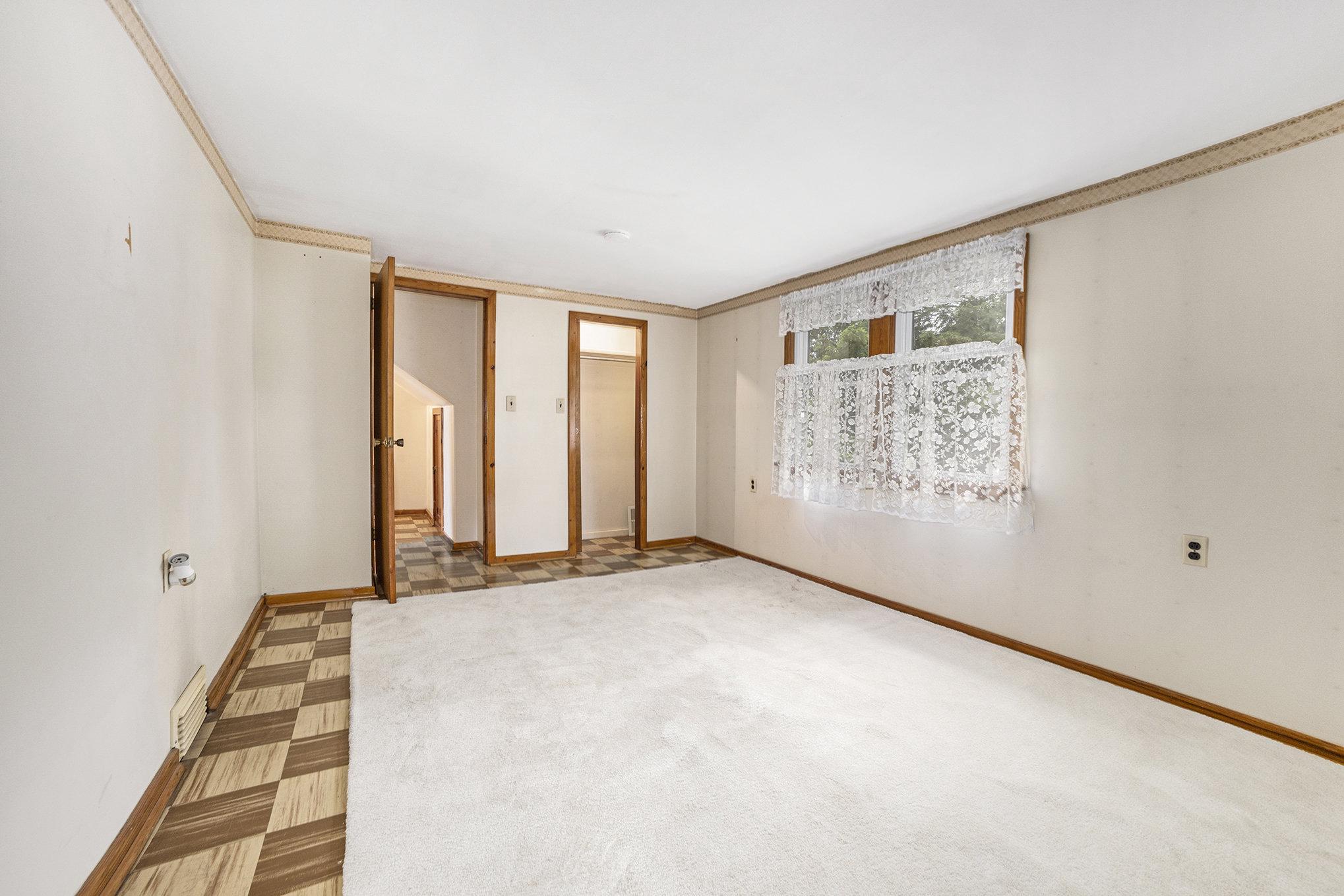 524 Continental Road Hatboro, PA 19040 - Photo 19 of 23 Bright and airy blank canvas space.