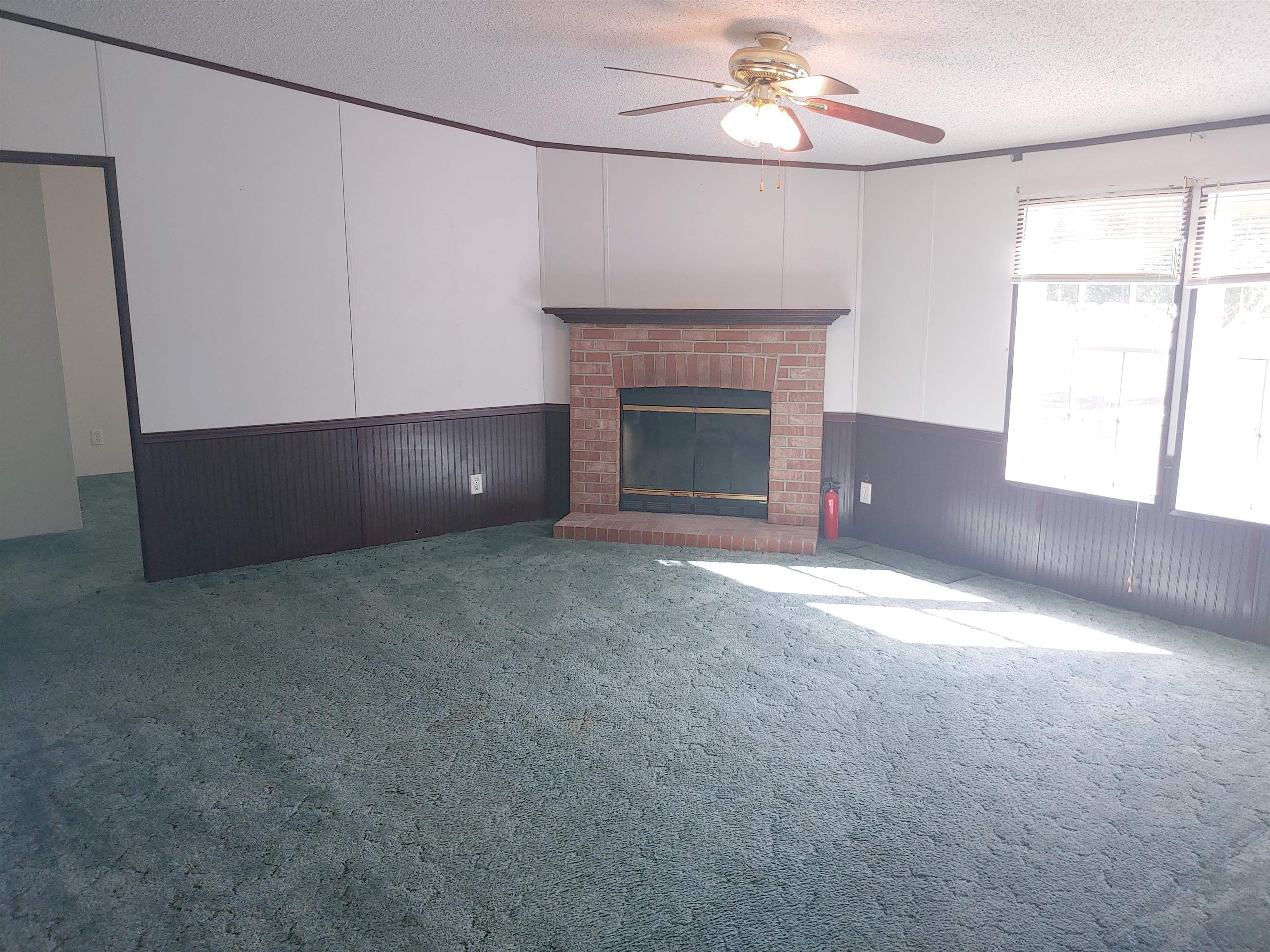 5538 Banner Road Malone, FL 32445 - Photo 14 of 30