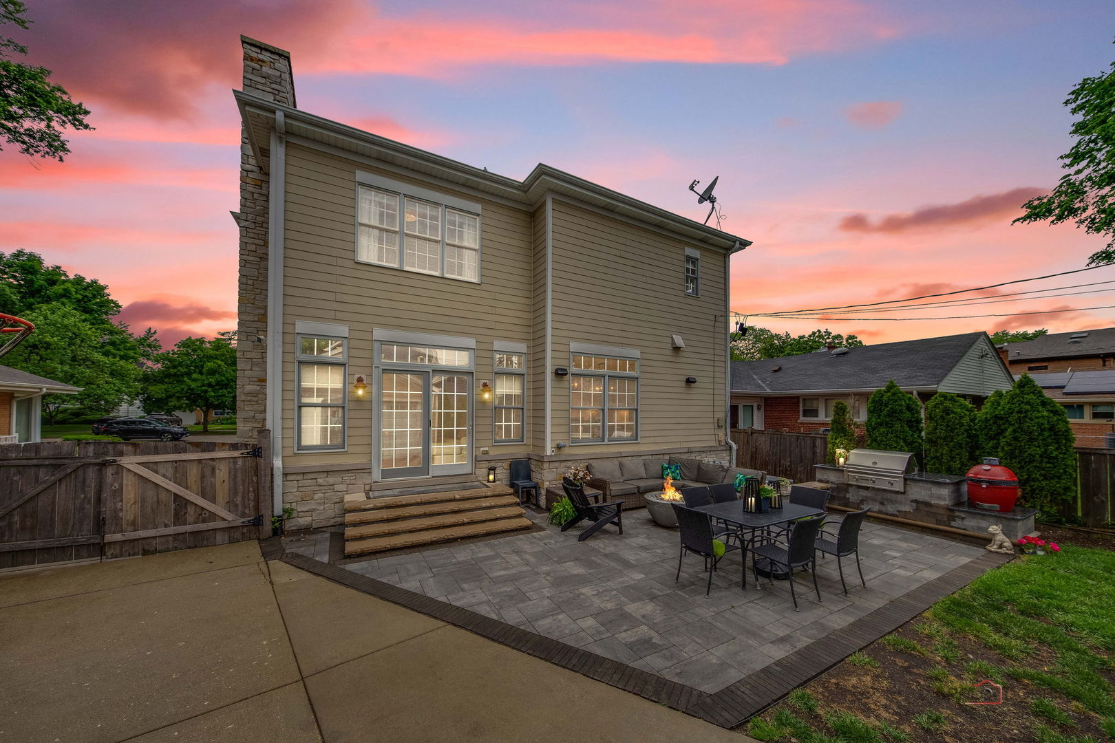 1341 Brophy Avenue Park Ridge, IL 60068 - Photo 4 of 40