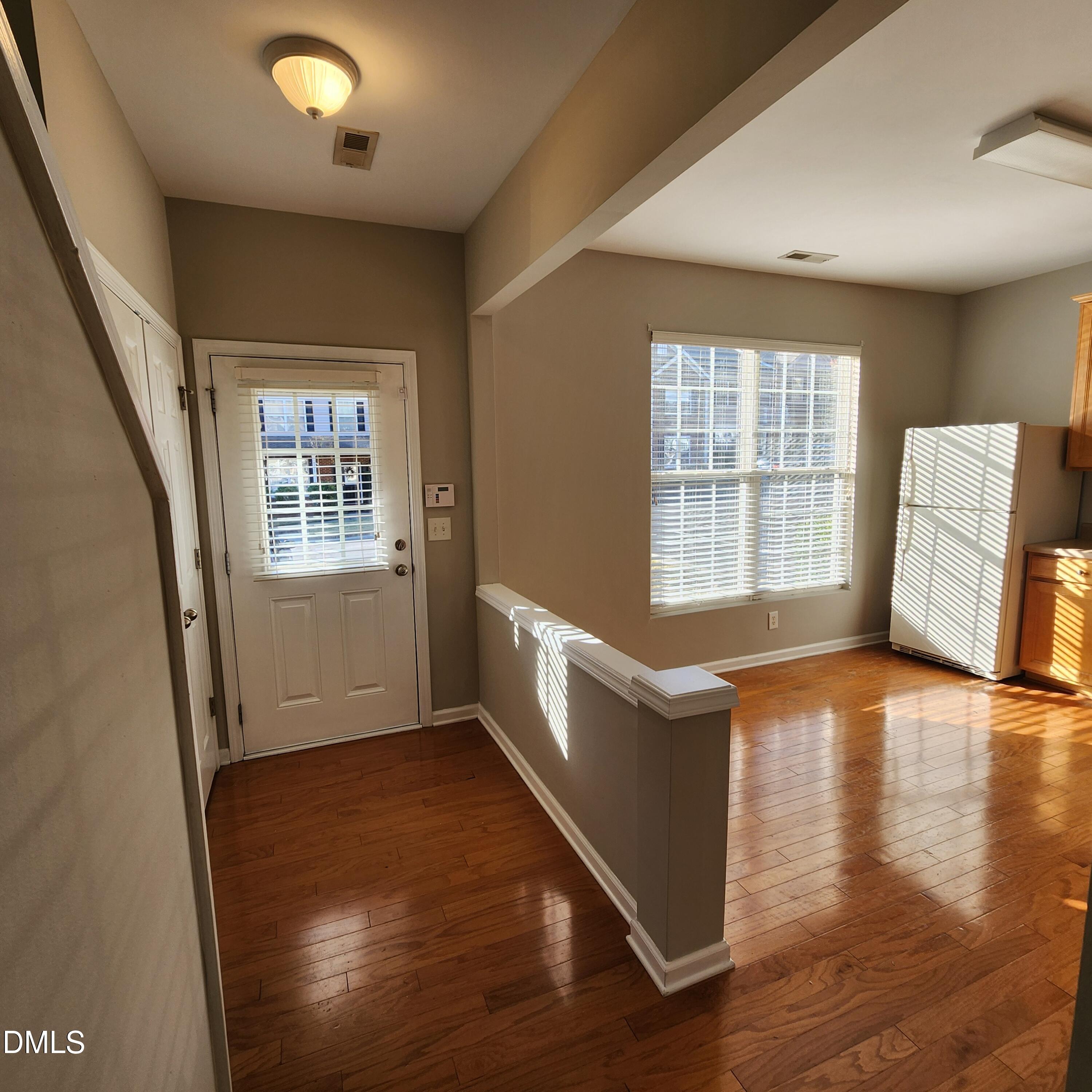 8212 Clasara Circle Raleigh, NC 27613 - Photo 10 of 20 Front entrance