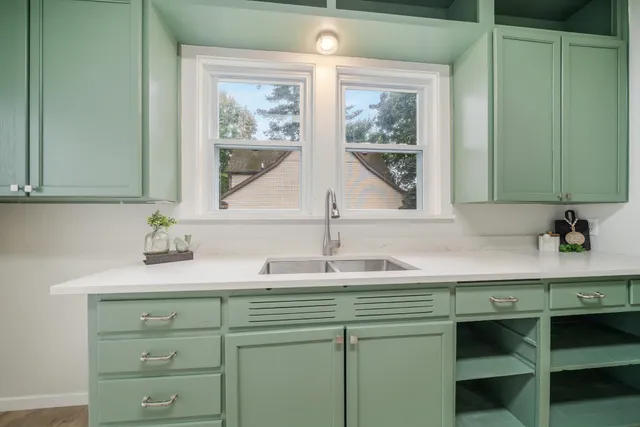 $209,000 | 88 North Clinton Avenue, Clintonville, WI 54929