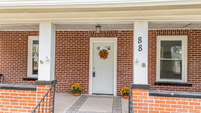 $209,000 | 88 North Clinton Avenue, Clintonville, WI 54929