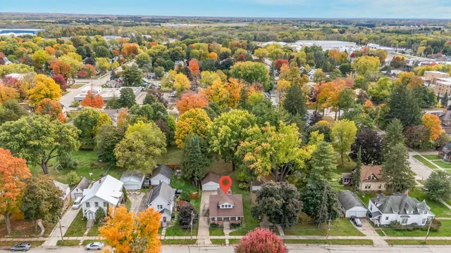 $209,000 | 88 North Clinton Avenue, Clintonville, WI 54929