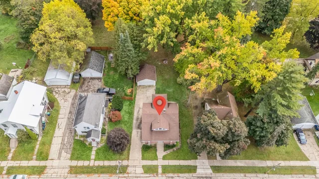 $209,000 | 88 North Clinton Avenue, Clintonville, WI 54929