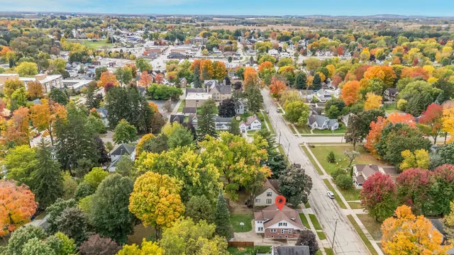 $209,000 | 88 North Clinton Avenue, Clintonville, WI 54929