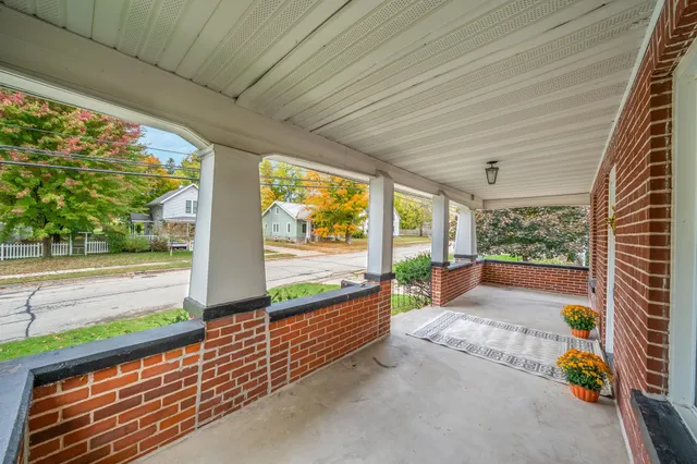 $209,000 | 88 North Clinton Avenue, Clintonville, WI 54929