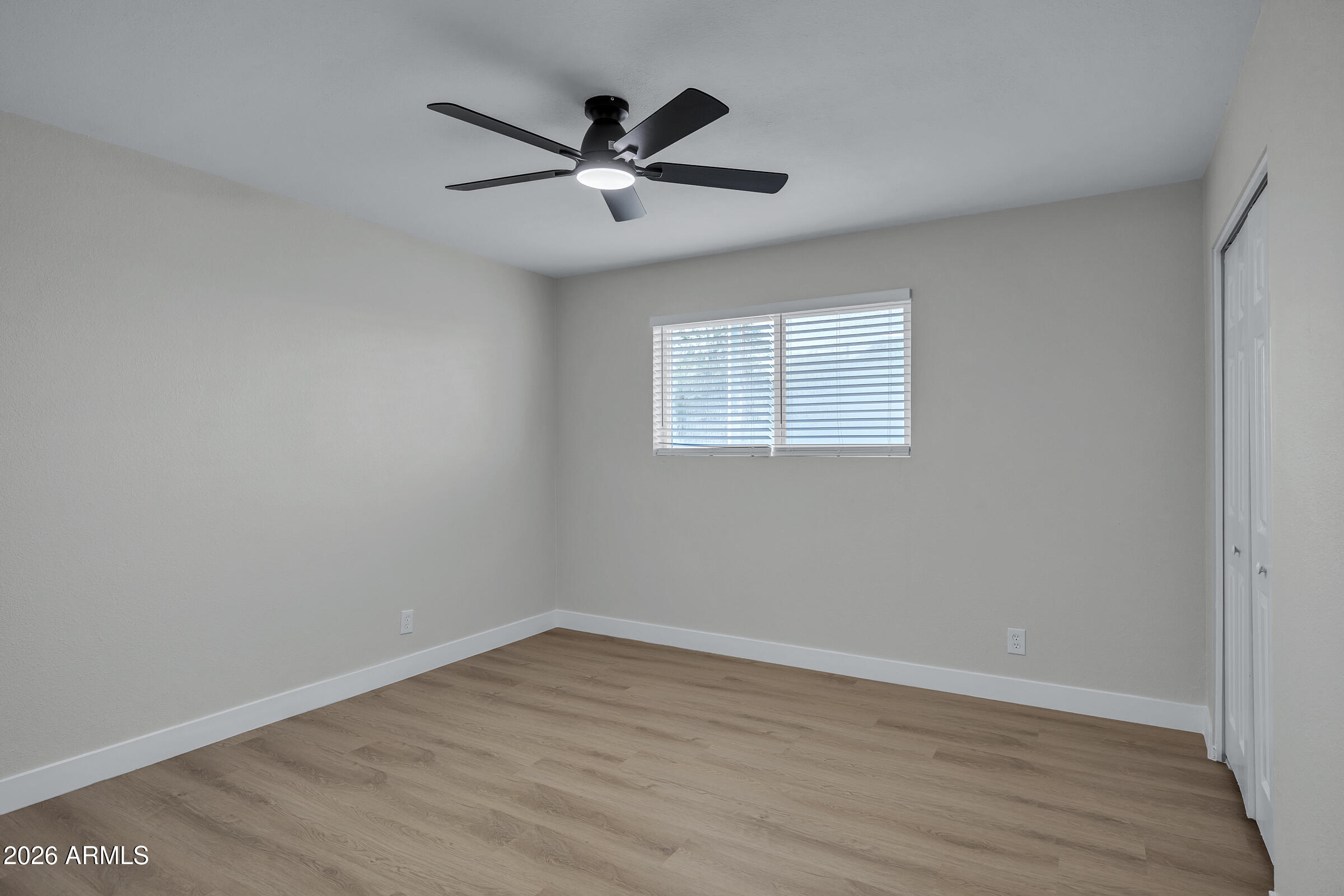 1033 West Rio Salado Parkway Mesa, AZ 85201 - Photo 15 of 33