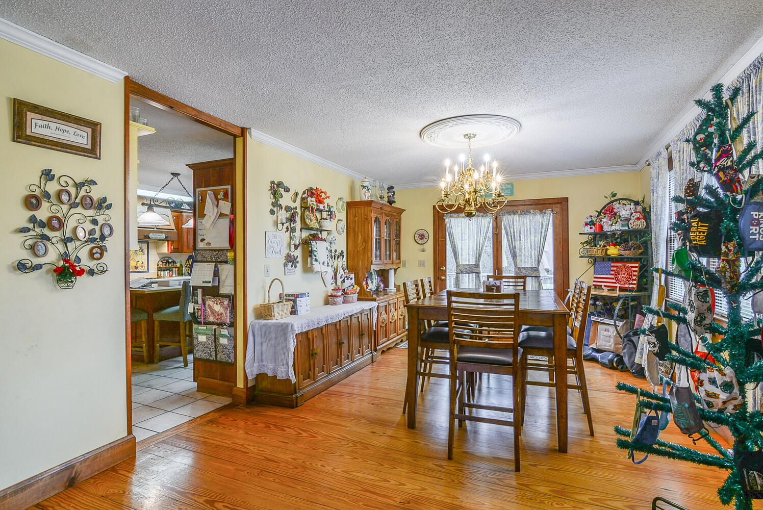 176 Harwood Road Gray, TN 37615 - Photo 12 of 47 176 Harwood dining 1