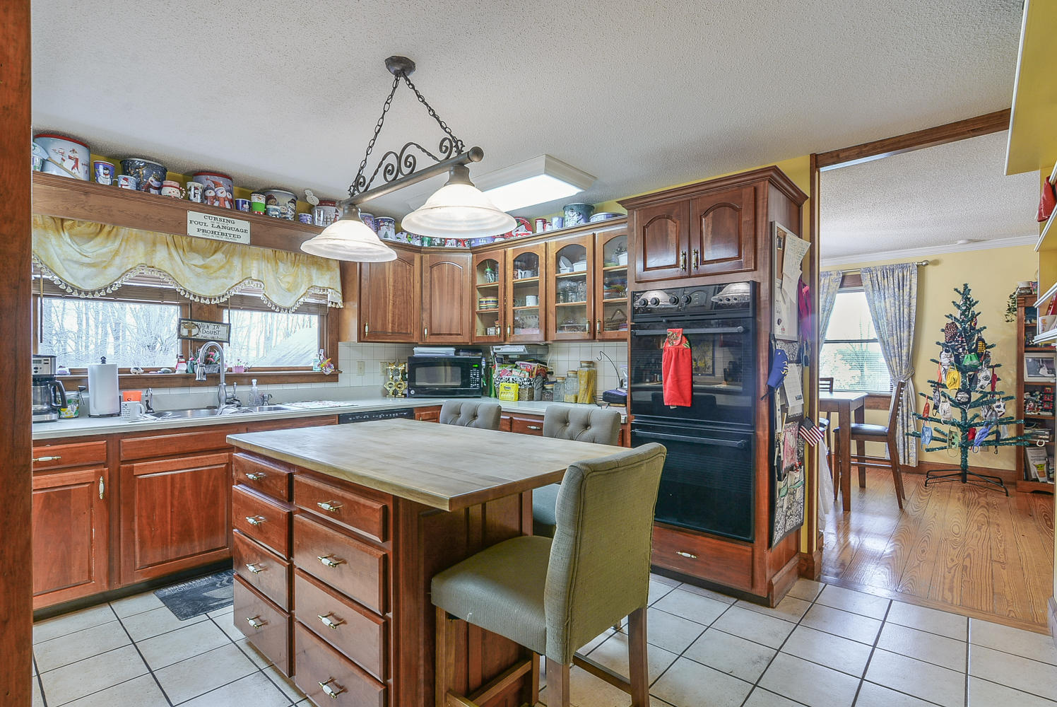 176 Harwood Road Gray, TN 37615 - Photo 15 of 47 176 Harwood kitchen 2