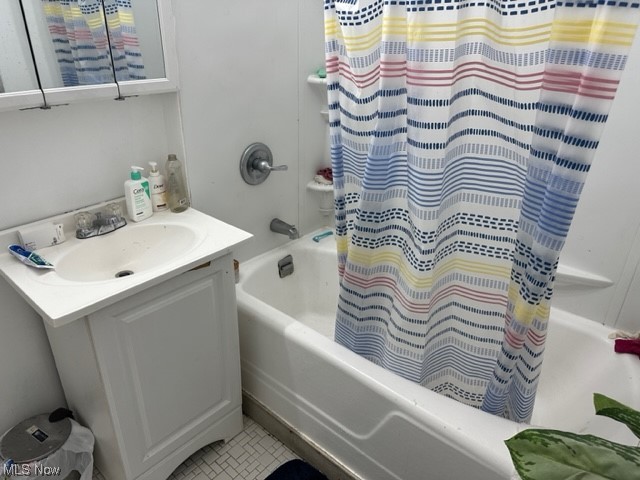 920 Yellowstone Road Cleveland Heights, OH 44121 - Photo 16 of 33 Bathroom featuring tile floors, shower / tub combo, and oversized vanity