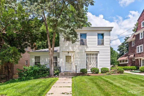 $312,500 | 384 East Chicago Street, Elgin, IL 60120