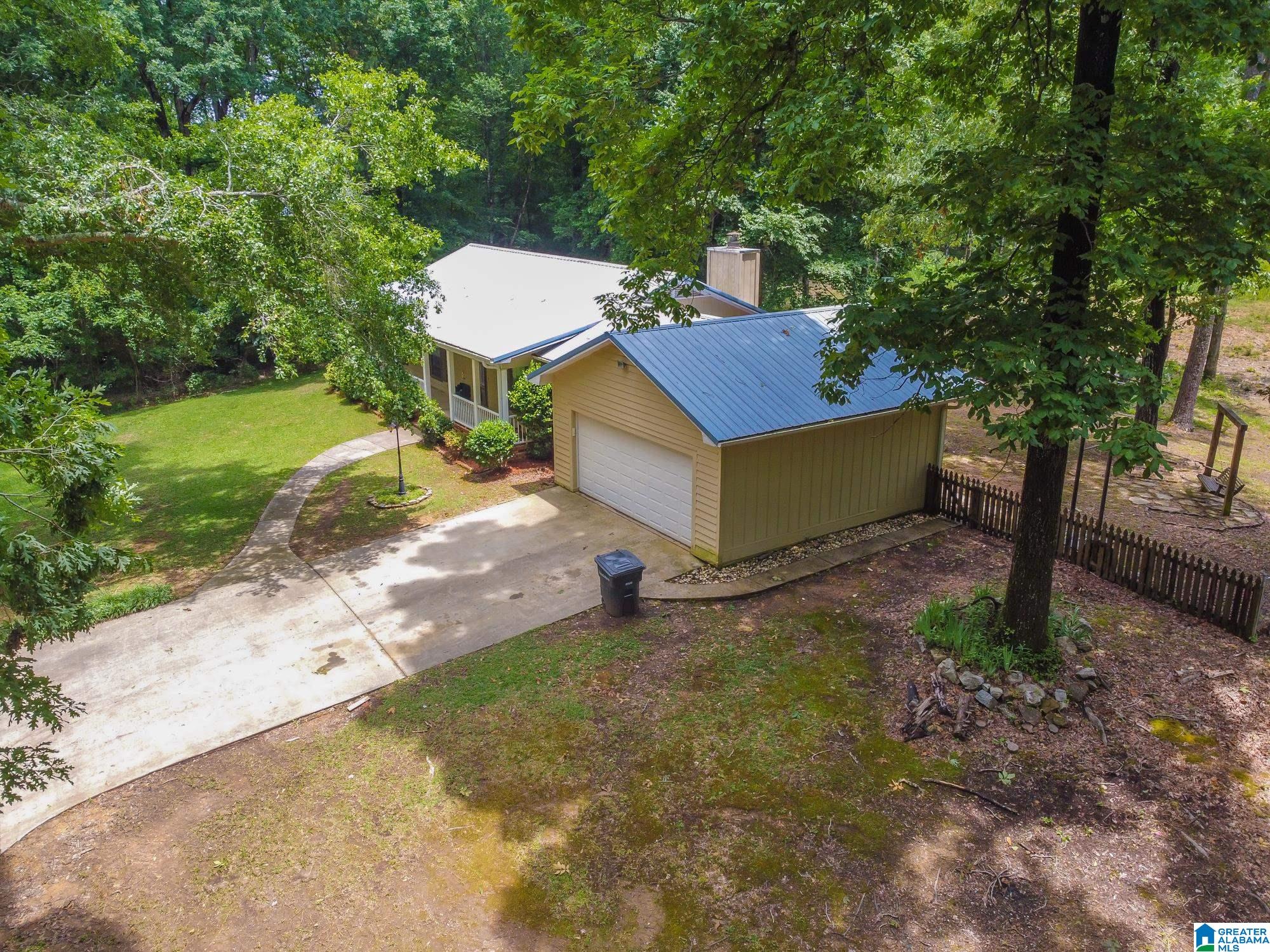 9160 Bear Creek Road Sterrett, AL 35147 - Photo 3 of 28