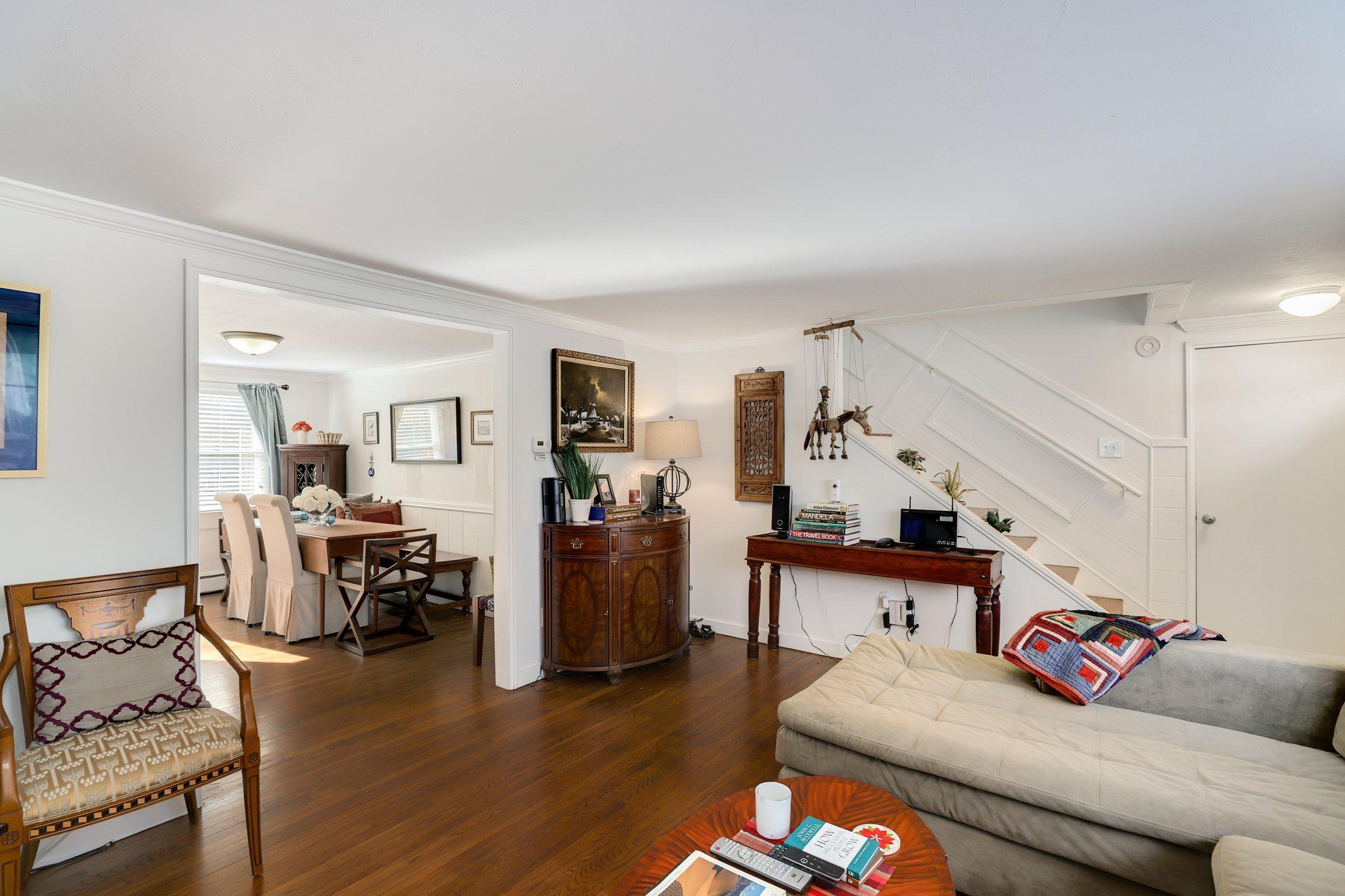 73 Lillian Road Hyannis, MA 02601 - Photo 4 of 28 16